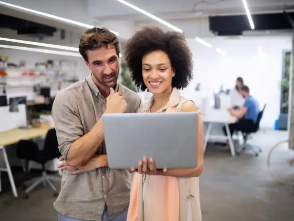 Proces de salarizare preluat integral